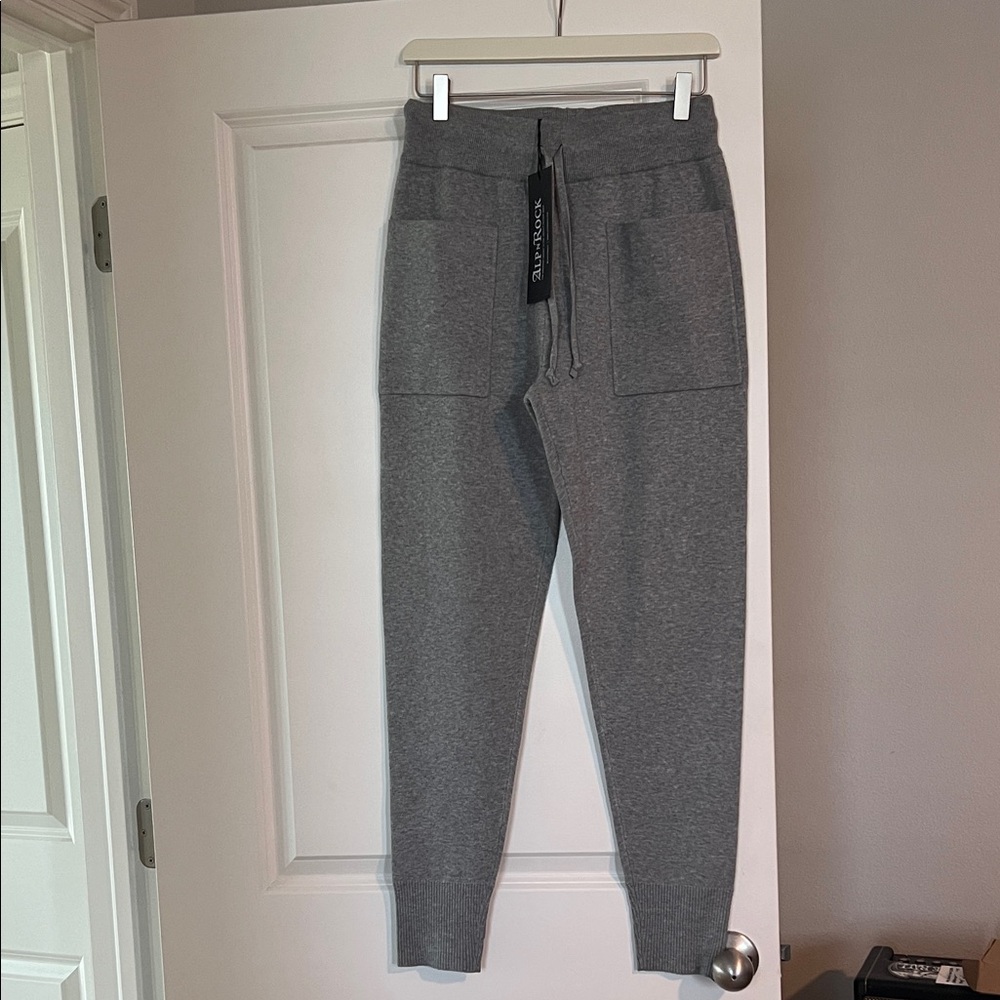 ALP N ROCK Sweater Knit Joggers - NWT - size Small
